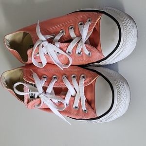 Converse unisex men's 6 woman's size 8 peach